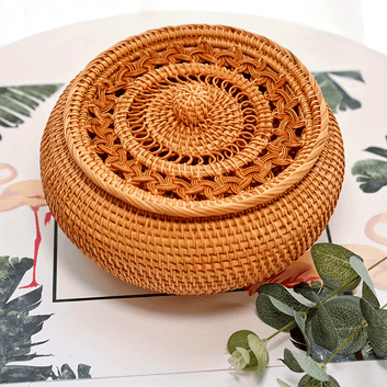 Handcrafted Round Woven Basket with Lid - Perfect for Stylish Storage and Decor